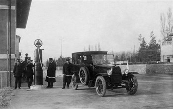 l'inauguration de l'autoroute de milano la laghi, 1924