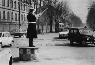 torino, agent de la circulation, 1964