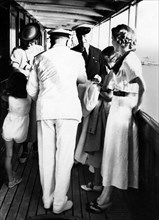 guglielmo marconi et sa famille pendant un moment de vie à bord, 1936