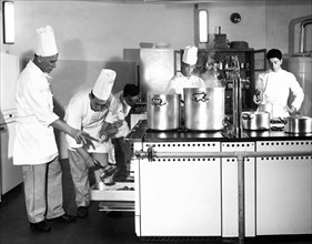 cours de cuisine, 1961