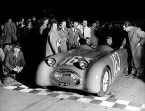 départ d'un concurrent dans le 19ème millier de miles, 1950