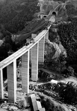 autoroute salerno-reggio, viaduc du fleuve busento, 1967