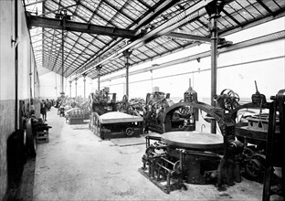 construction de miroirs réflecteurs dans les ateliers galiléens, 1910-1920