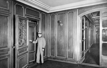 paquebot transatlantique duilio, ascenseur de première classe, 1930