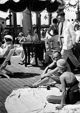 touristes sur le pont, 1930