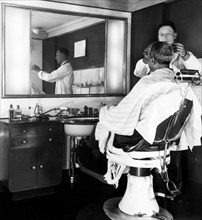marina, bateau à moteur victoria, salon de coiffure de première classe, 1930