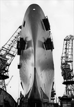 une phase de la construction du raffaello au chantier naval san marco de trieste, 1963-1963