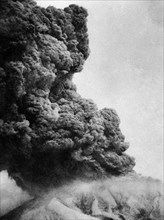 service de l'éruption du vésuve du 4 avril 1906, vésuve, une forte émission de cendres et de lapilli, 1906