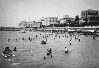 La plage ouest d'Anzio, 1930-1940