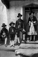 costumes tyroliens, 1920