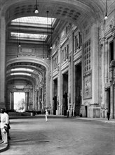 l'intérieur de la nouvelle gare centrale, 1931