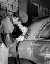 service de nettoyage des carrosseries chez alfa romeo, 1956