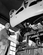 milan, département de montage des moteurs alfa romeo, 1956