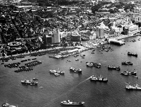 malaisie, singapour, vue de l'île et du port, 1964