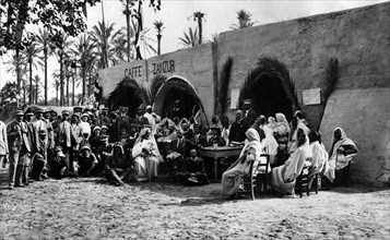 afrique, libye, un groupe de membres du tci lors d'une excursion, 1914