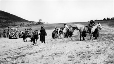 mongolie, raid pekin-paris, l'itala lors d'une courte escale, 1907