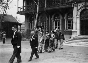 asie, chine, manchourie, hsinking, l'impératrice et son entourage, 1930 1940