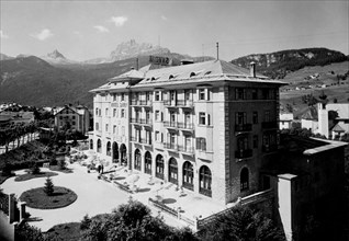 italie, veneto, cortina d'ampezzo, the grand hotel savoy, 1920