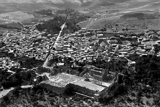 medio oriente, libano, sito archeologico di baalbek, tempio del dio sole, 1954