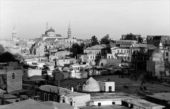 siria, damasco, panorama con la moschea di omaiyade, 1920 1930