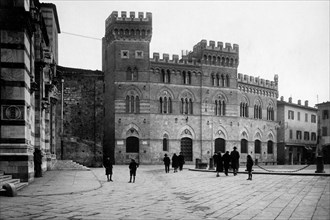 toscane, grosseto, vue du palais provincial, 1910 1920
