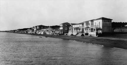 toscane, follonica, vue de la côte, 1920 1930