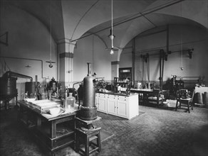 europe, italie, toscane, florence, un laboratoire de l'institut agricole, 1920 1930