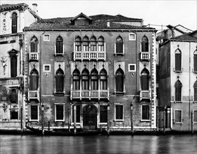 italie, venise, façade du palazzo nani mocenigo, 1930 1940