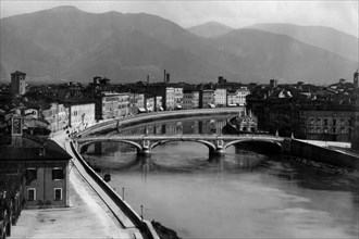 italie, toscane, pise, vue de la ville avec le pont solferino, 1910 1920