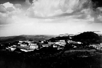 europe, italie, toscane, volterra, vue de l'hôpital psychiatrique de san girolamo, 1920 1930