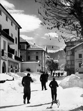 italie, trentino alto adige, ortisei, vue d'hiver, 1953