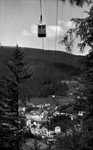 italia, trentino alto adige, ortisei, la funivia per l'alpe di siusi, 1946