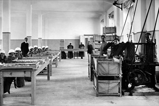 africa, libia, operai nel laboratorio di tabacchi, 1910 1920