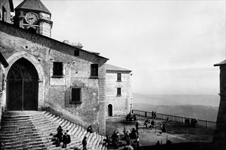 campanie, mercogliano, sanctuaire de montevergine, entrée et belvédère avec puits de colombes, 1910 1920
