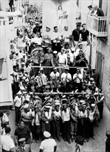 campania, napoli, la festa dei gigli, 1961