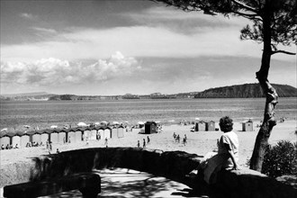 campanie, île d'ischia, porto d'ischia, la plage de la jetée, 1945 1950
