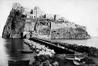 campanie, île d'ischia, vue du château, 1900 1910