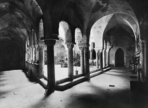 campania, cava dei tirreni, il chiostro dell'abbazia, 1920