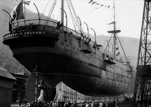 campanie, castellamare di stabia, navire-école c. colombo avant son lancement, 1928