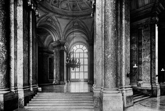 italie, campanie, caserta, palais royal, un intérieur, 1910 1920