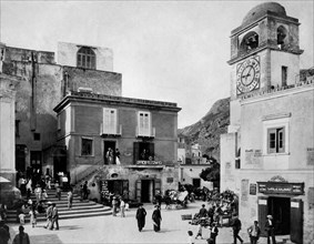italie, campanie, île de capri, piazzetta umberto I, 1910 1920