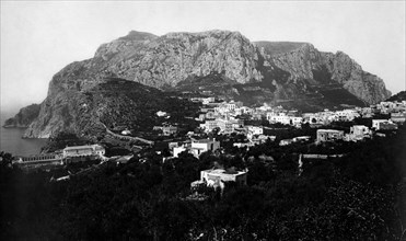 italie, campanie, île de capri, vue de monte solaro, 1920 1930