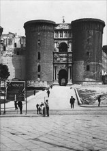 italia, campania, napoli, ingresso al maschio angioino, 1910 1920