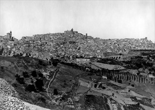europa, italia, sicilia, caltagirone, panorama della città, 1920 1930