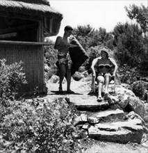 italie, sicile, cefalù, vacances en bungalow, 1950 1960