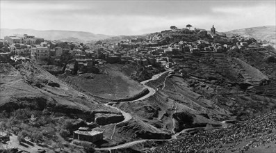 italie, sicile, vizzini, ville natale de giovanni verga, panorama, années 1940