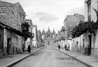 italie, sicile, la rue principale de santa flavia, 1934