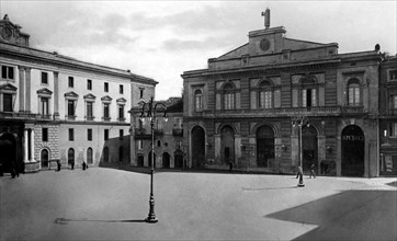 italia, basilicata, potenza, il palazzo del governo e il teatro stabile, 1930