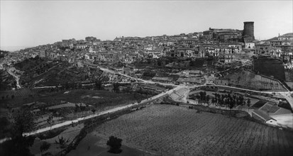 italie, basilicate, tricarico, panorama, 1920 1930