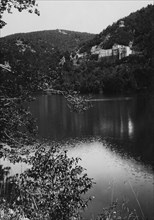 italia, basilicata, melfi, lago piccolo di monticchio, abbazia di san michele arcangelo, 1920 1930